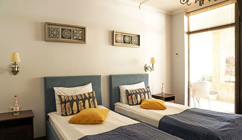 Standard Classic Terrace Twin